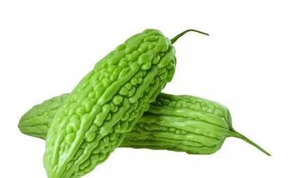 苦瓜的食用方式（探究苦瓜的生食方式、适宜人群及食用注意事项）